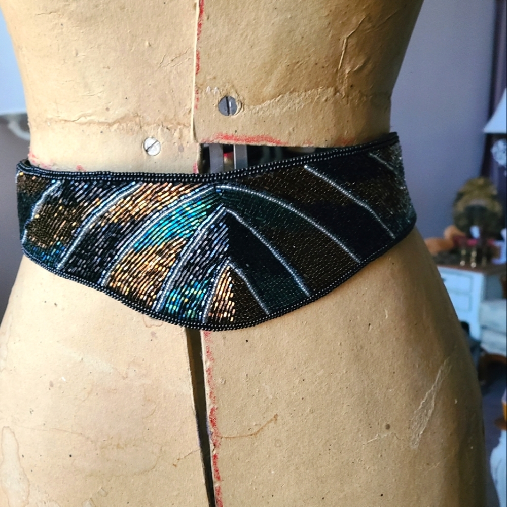 * Womens Vintage 80s CC Courtenay  Belt
